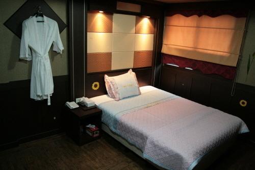 Movie Motel Jinju Δωμάτιο φωτογραφία