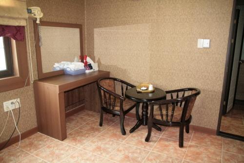Movie Motel Jinju Δωμάτιο φωτογραφία